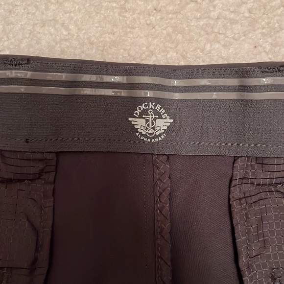 Men’s Dockers Slim Fir Chinos in Size: 36x32 - Picture 3 of 3